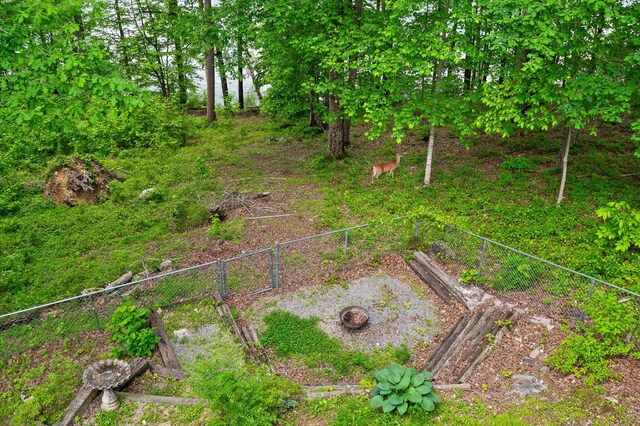 15033 Log Cabin Ln, Soddy Daisy, TN 37379 - view of yard featuring fence