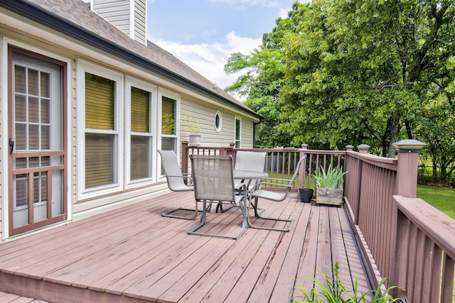 8820 Forest Pond Dr, Harrison, TN 37341 - wooden terrace with outdoor dining area
