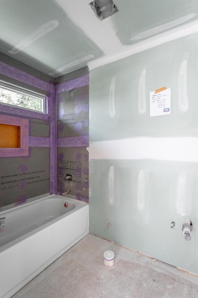 1204 Buckley St, Chattanooga, TN 37404 - full bath featuring a bath