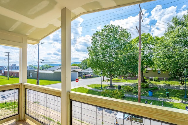 1314 Buckley St, Chattanooga, TN 37404 - view of wooden terrace