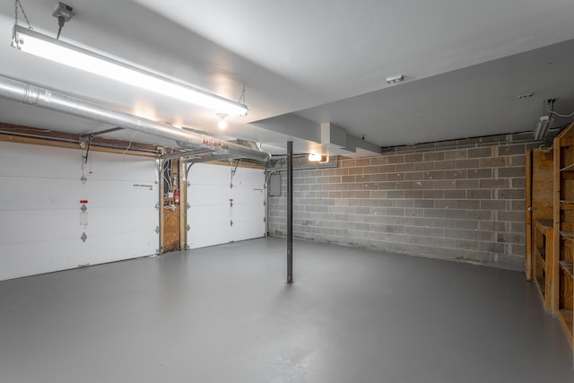 7429 Irongate Dr, Hixson, TN 37343 - garage with concrete block wall and electric panel