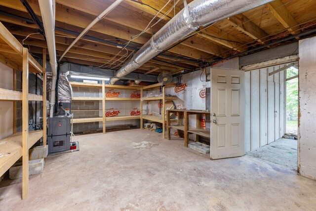 9416 Royal Mountain Dr, Chattanooga, TN 37421 - below grade area featuring heating unit