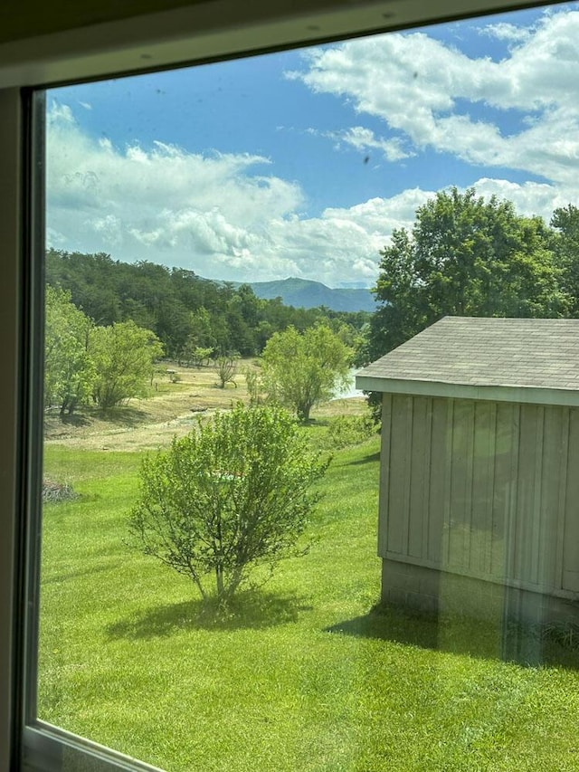 2218 Harvest Ln, Dandridge, TN 37725 - view of grassy yard with a mountain view