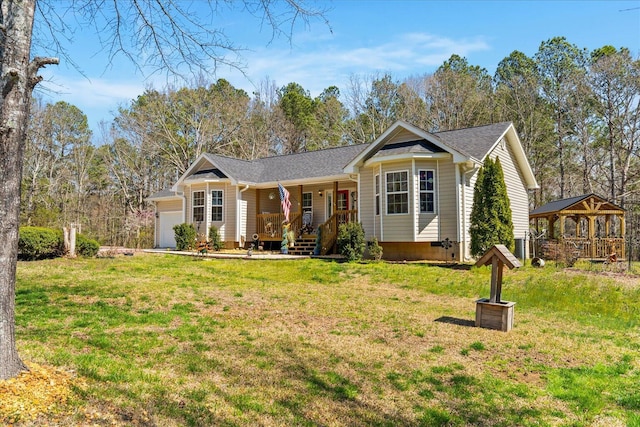 132 Katie Ln, Chatsworth, GA 30705 - single story home featuring covered porch, an attached garage, crawl space, and a front lawn