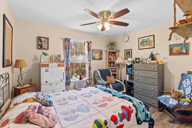 132 Katie Ln, Chatsworth, GA 30705 - bedroom with wood finished floors and a ceiling fan