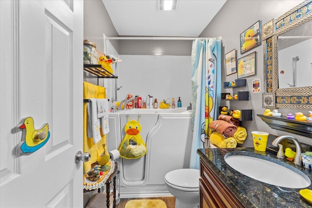 132 Katie Ln, Chatsworth, GA 30705 - bathroom featuring a shower with shower curtain and vanity