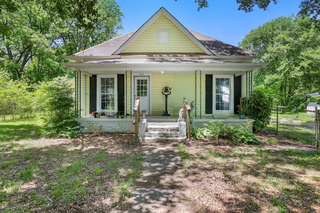 506 Daugherty St, Lafayette, GA 30728 - view of front facade featuring covered porch and roof with shingles
