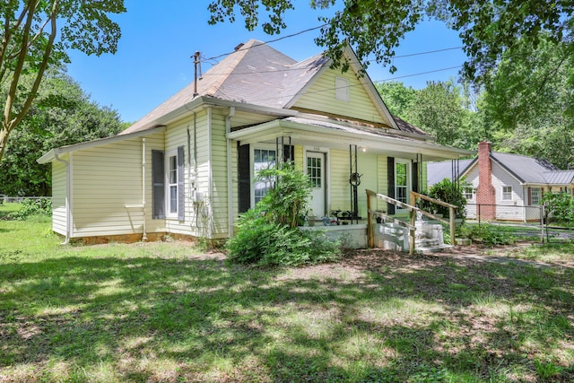 506 Daugherty St, Lafayette, GA 30728 - view of front facade with a porch