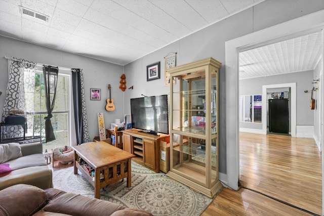 506 Daugherty St, Lafayette, GA 30728 - living room featuring light wood-style flooring