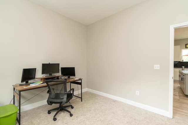 714 W 42nd St, Chattanooga, TN 37410 - home office featuring baseboards and light colored carpet