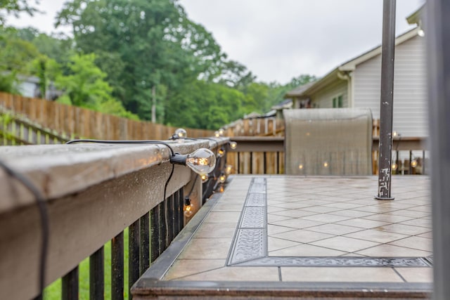 634 Gadd Rd, Hixson, TN 37343 - deck with fence