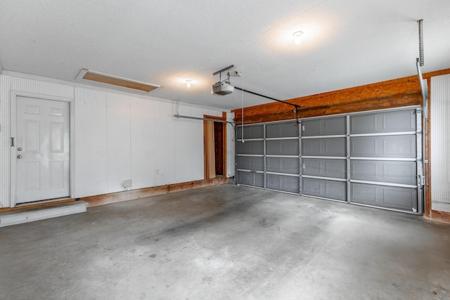 13709 Stormer Rd, Soddy Daisy, TN 37379 - garage featuring a garage door opener
