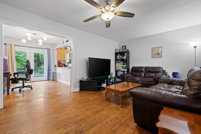 5007 Florida Ave, Chattanooga, TN 37409 - living room featuring light wood-type flooring and a ceiling fan