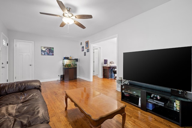 5007 Florida Ave, Chattanooga, TN 37409 - living area with ceiling fan, wood finished floors, and baseboards