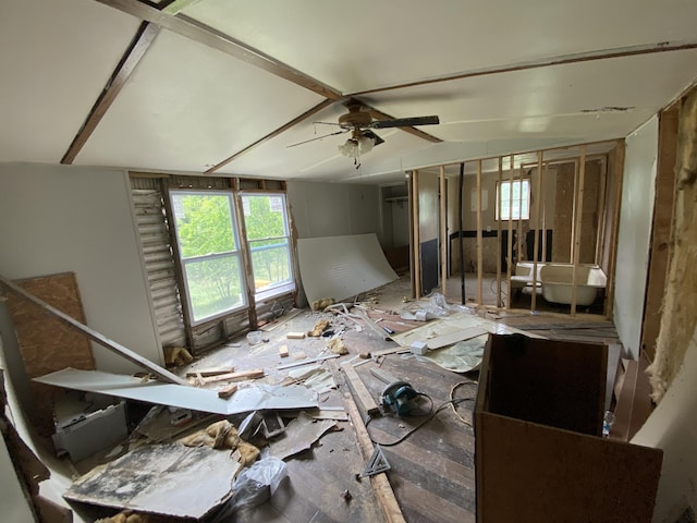 1237 N Pass, Chatsworth, GA 30705 - living area featuring a ceiling fan