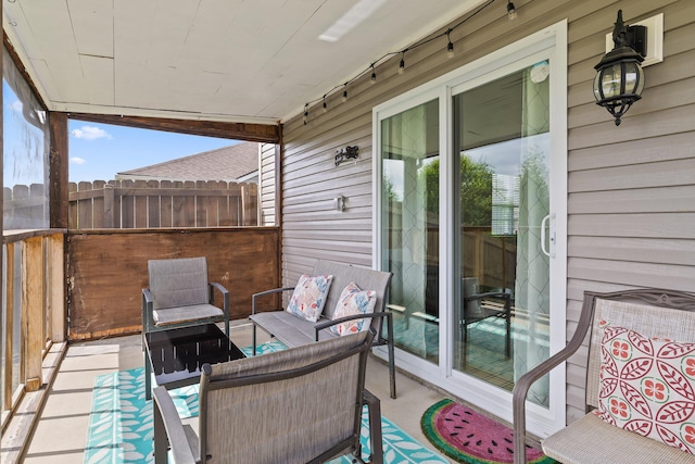 balcony featuring an outdoor hangout area