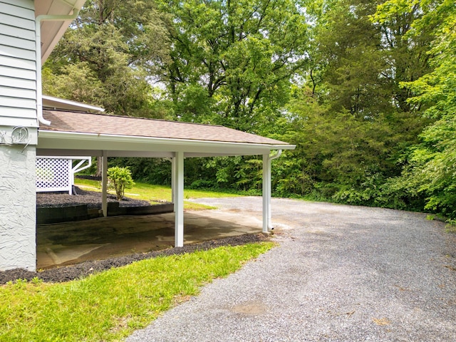 11306 Hixson Pike, Soddy Daisy, TN 37379 - view of yard with a carport and driveway