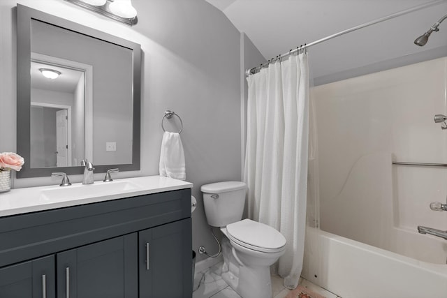 6837 Benwood Dr, Ooltewah, TN 37363 - full bathroom featuring toilet, vanity, shower / bath combination with curtain, and baseboards