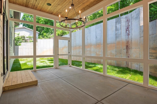 1608 Knickerbocker Ave, Chattanooga, TN 37405 - unfurnished sunroom with a chandelier