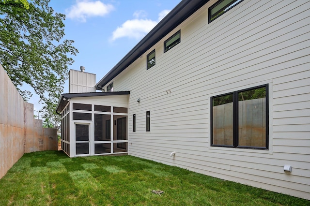 1608 Knickerbocker Ave, Chattanooga, TN 37405 - rear view of house with a sunroom and a chimney