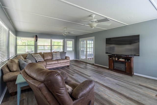 2524 Lyons Ln, Soddy Daisy, TN 37379 - living area with baseboards, wood finished floors, and a ceiling fan
