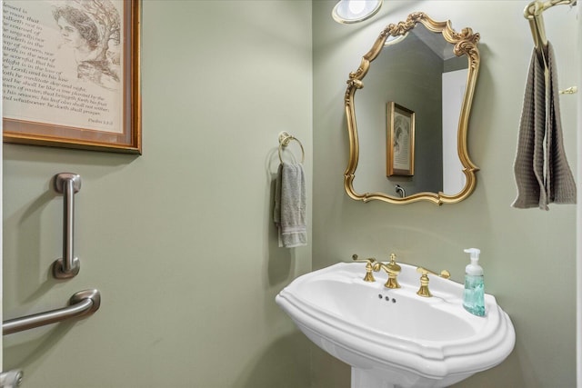 362 Windmill Ln, Georgetown, TN 37336 - bathroom featuring a sink