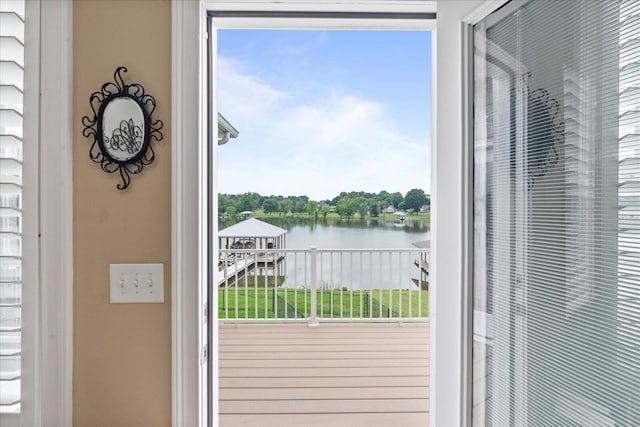 362 Windmill Ln, Georgetown, TN 37336 - doorway with a water view