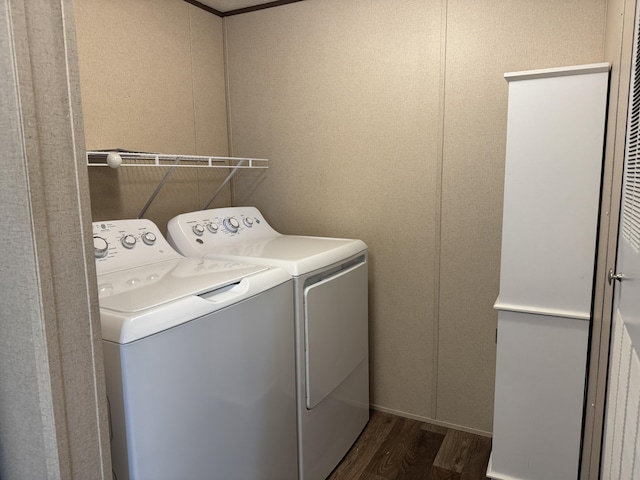 312 Brandon Cir # 27, Chatsworth, GA 30705 - laundry area with washing machine and clothes dryer and dark wood-style floors