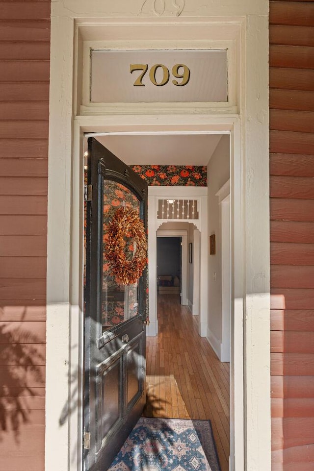 709 S Holly St, Chattanooga, TN 37404 - hallway with hardwood / wood-style flooring and baseboards
