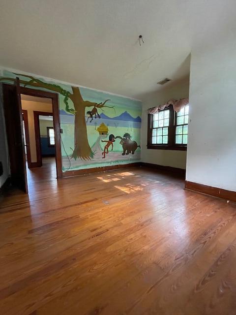4908 13th Ave, Chattanooga, TN 37407 - unfurnished room with wood finished floors and baseboards