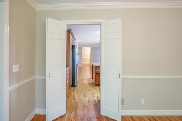 302 Brookwood Ln, Lafayette, GA 30728 - hallway featuring light wood finished floors, baseboards, and ornamental molding