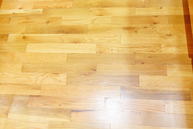 302 Brookwood Ln, Lafayette, GA 30728 - detailed view of parquet floors