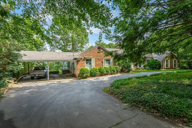 1613 Fairy Dell Trl, Lookout Mountain, GA 30750 - view of front of property featuring driveway and brick siding