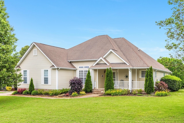 6245 Heritage Ridge Dr, Hixson, TN 37343 - view of front facade featuring covered porch, a front lawn, and roof with shingles