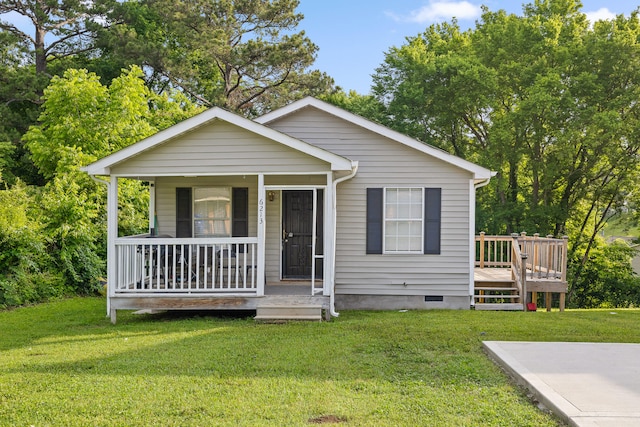 6213 Walden Ave, Chattanooga, TN 37421 - view of front of home featuring a porch, a front lawn, and crawl space