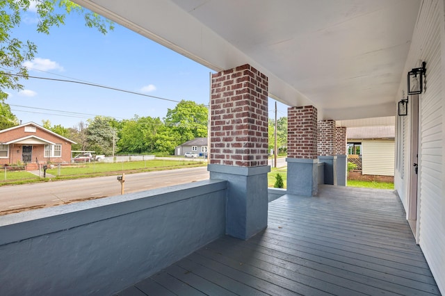 2806 N Chamberlain Ave, Chattanooga, TN 37406 - view of deck