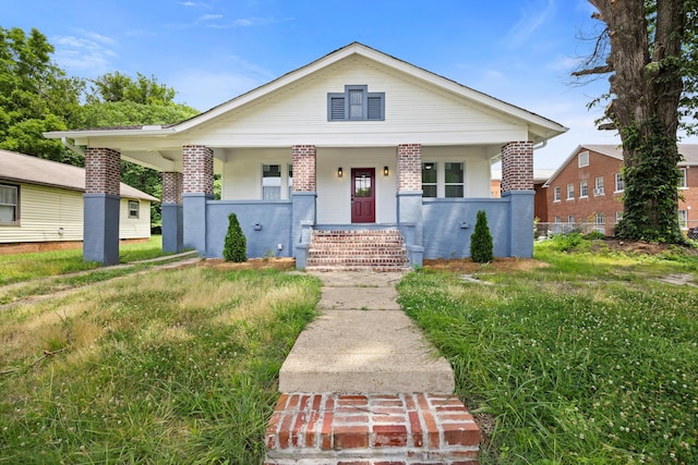 2806 N Chamberlain Ave, Chattanooga, TN 37406 - bungalow-style house featuring brick siding and a porch
