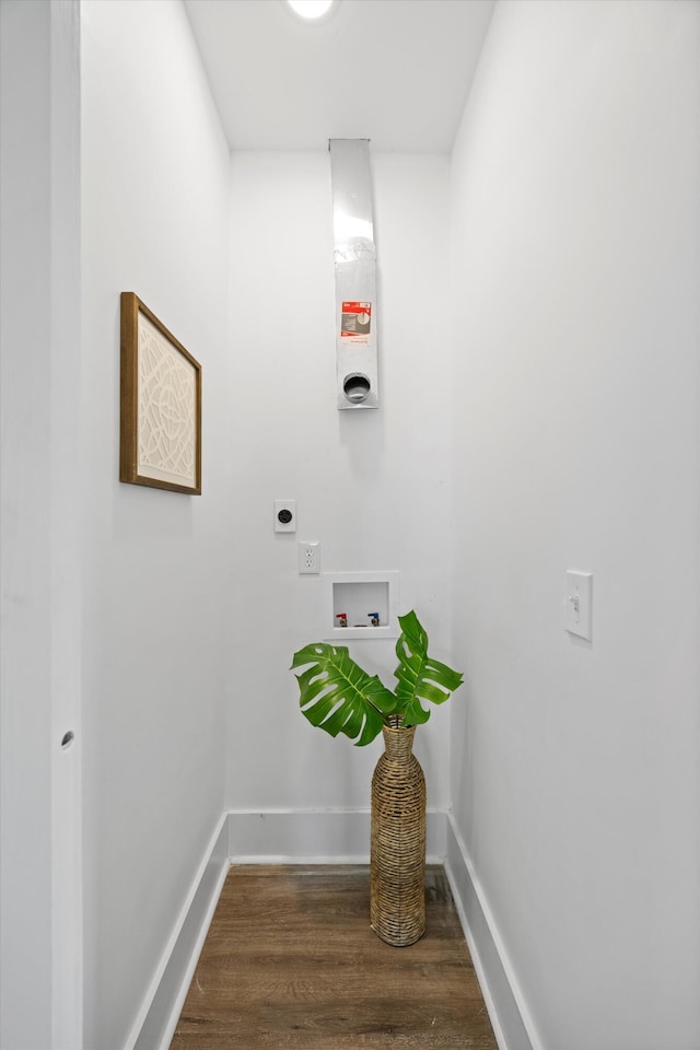 2806 N Chamberlain Ave, Chattanooga, TN 37406 - laundry area featuring hookup for an electric dryer, dark wood finished floors, and hookup for a washing machine