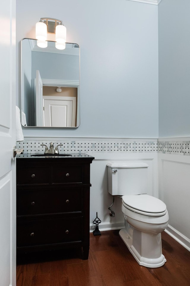 2027 Holden Farm Pl Unit 622, Ooltewah, TN 37363 - bathroom featuring wood finished floors, toilet, and vanity
