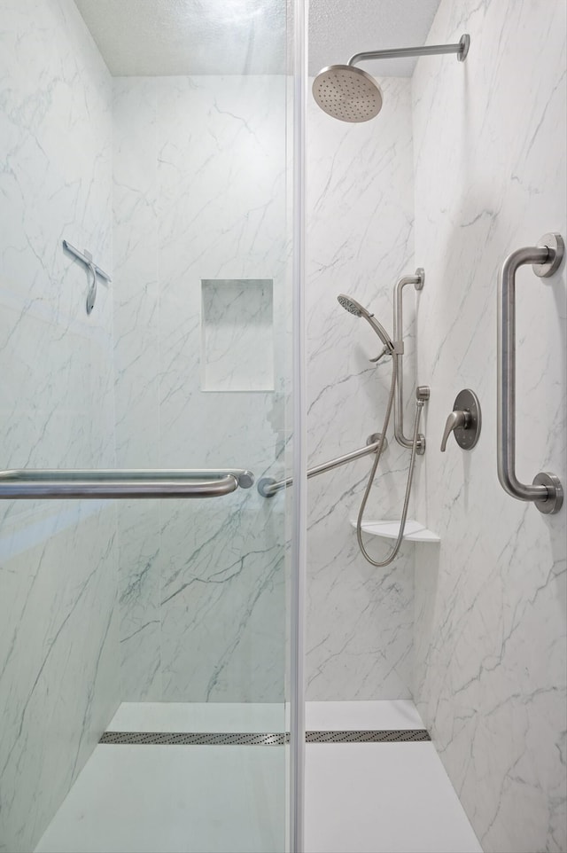 20 Debbie Ln, Ringgold, GA 30736 - bathroom with a marble finish shower