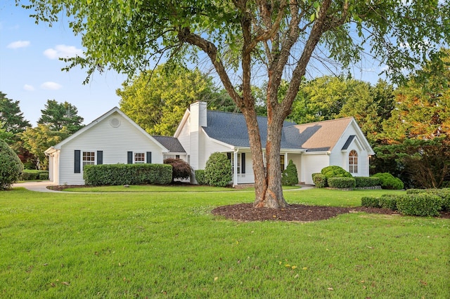 20 Debbie Ln, Ringgold, GA 30736 - view of front of house featuring a front yard and a chimney