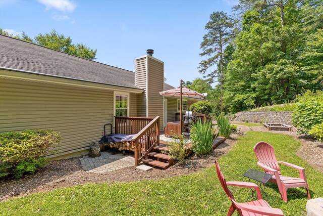 5726 Browntown Rd, Chattanooga, TN 37415 - view of grassy yard with a wooden deck