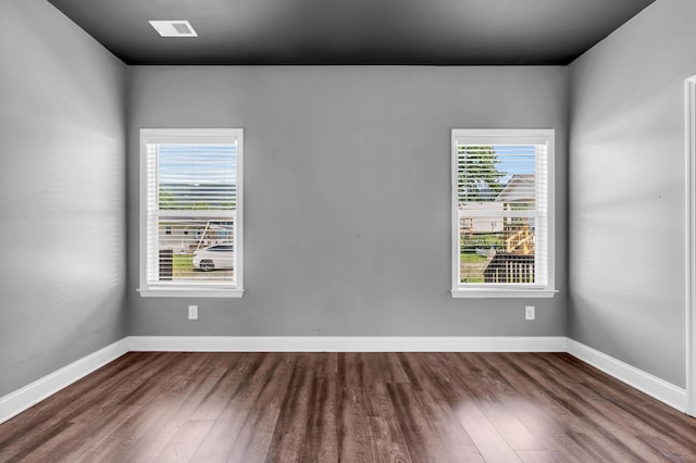603 Browns Ferry Rd, Chattanooga, TN 37419 - unfurnished room featuring dark wood-type flooring and baseboards