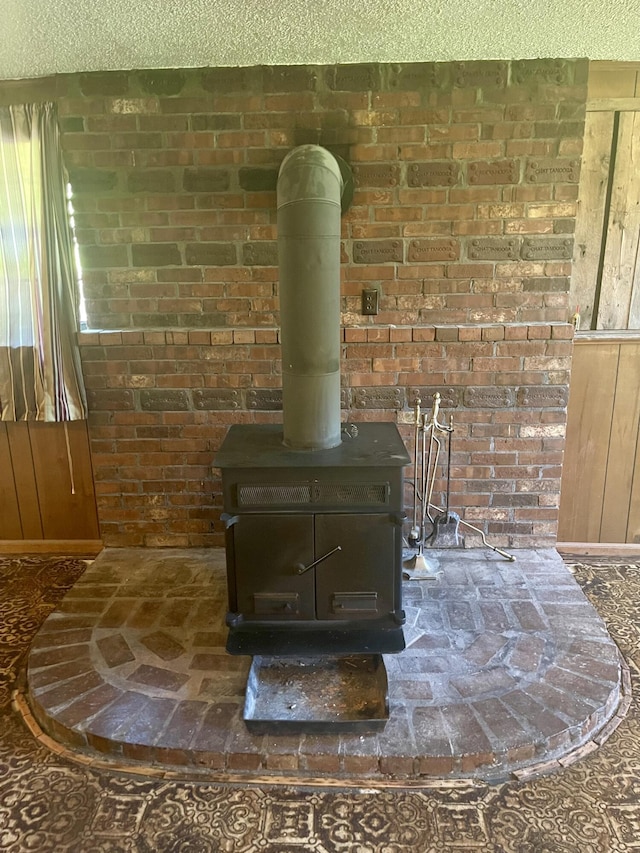 723 Godsey Ln, Chattanooga, TN 37415 - detailed view of a wood stove and brick wall