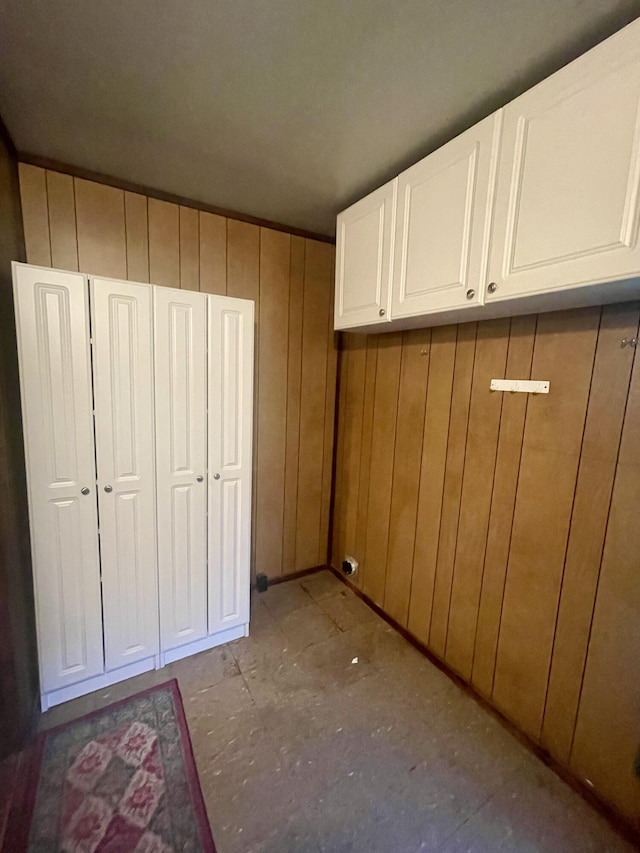 723 Godsey Ln, Chattanooga, TN 37415 - unfurnished bedroom featuring wooden walls
