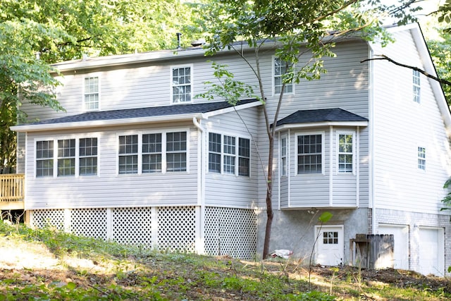 6527 Shallowmar Ln, Hixson, TN 37343 - back of property with a garage