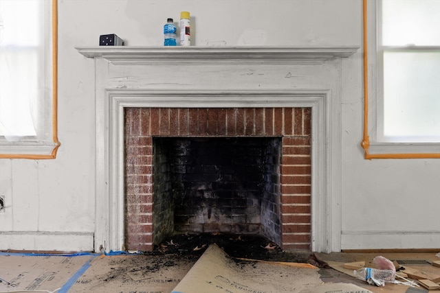 306 Pine Ridge Rd, Chattanooga, TN 37405 - detailed view of a fireplace