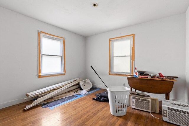 306 Pine Ridge Rd, Chattanooga, TN 37405 - exercise area featuring hardwood / wood-style flooring and baseboards