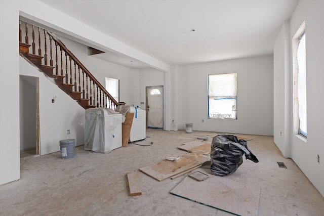 809 Fairview Ave, Chattanooga, TN 37403 - unfurnished living room featuring stairway