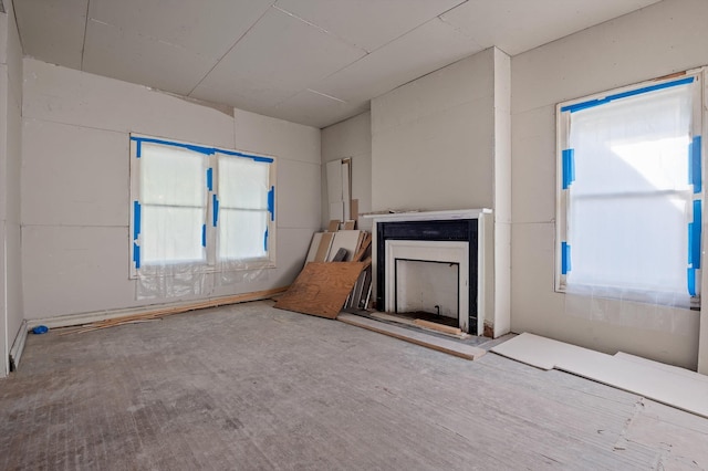 2000 Oak St, Chattanooga, TN 37404 - unfurnished living room with a fireplace with raised hearth